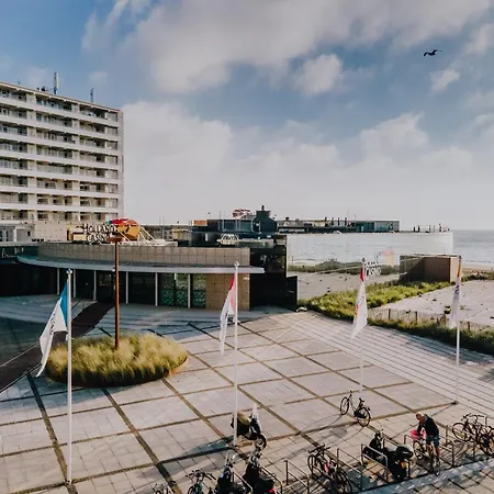Ozzy'S Beach House Zandvoort Exterior foto